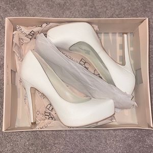 BCBG Generation White Rumba Snake Heel
